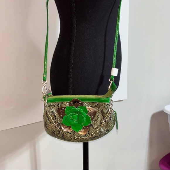 Sharif Green Snakeskin Print Crossbody Purse Chain Handbag Unique Designer - Picture 2 of 12